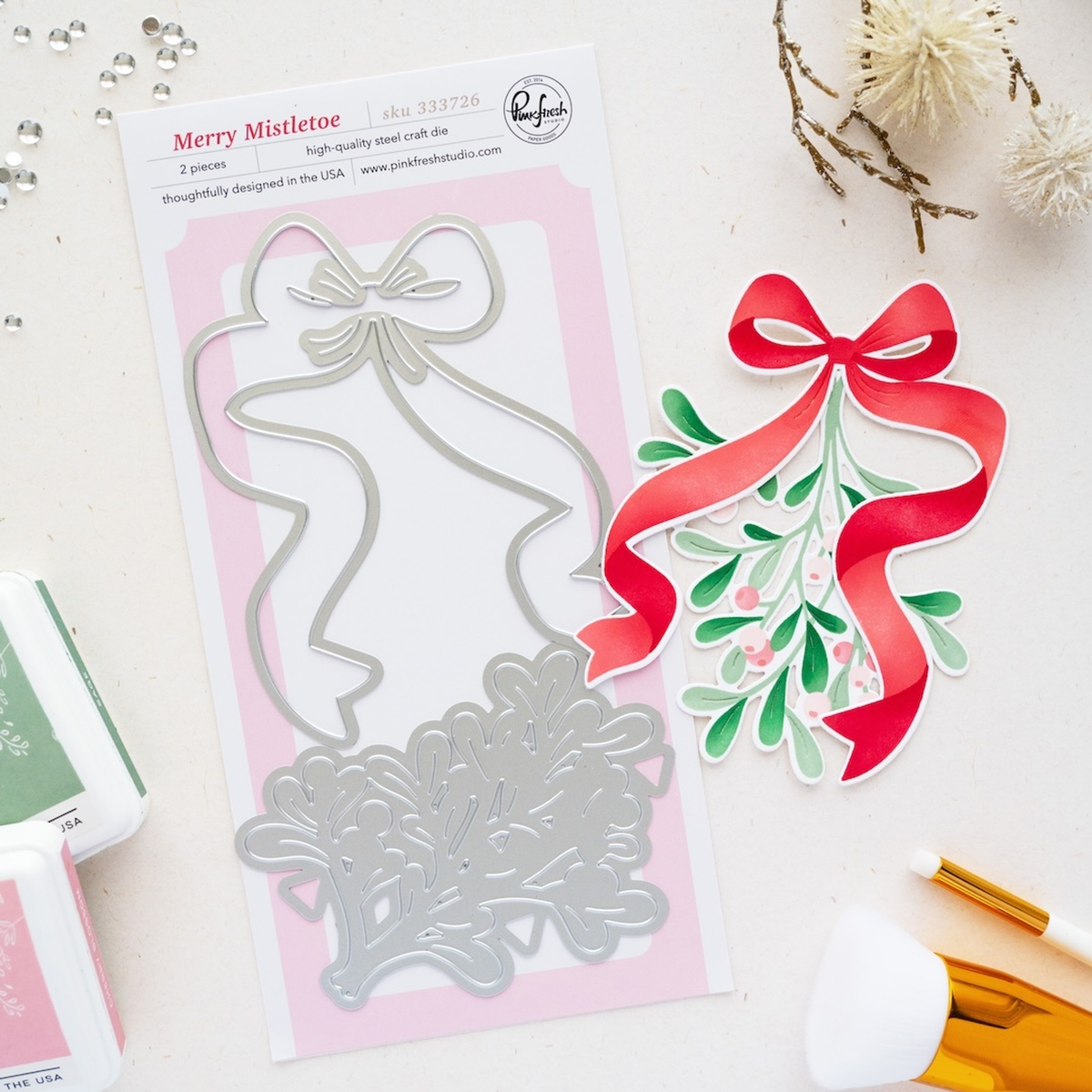 Season of Wonder Merry Mistletoe