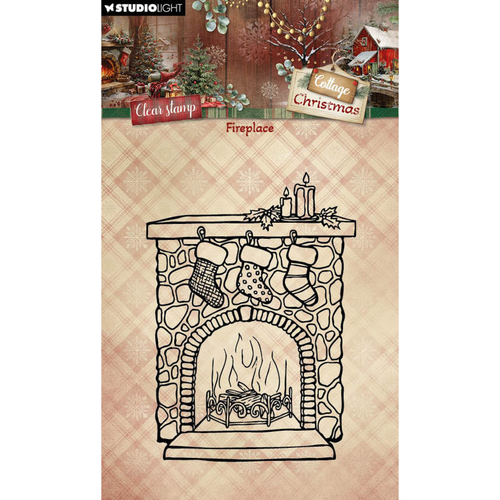 Cottage Christmas Fireplace