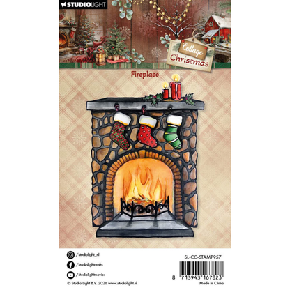 Cottage Christmas Fireplace