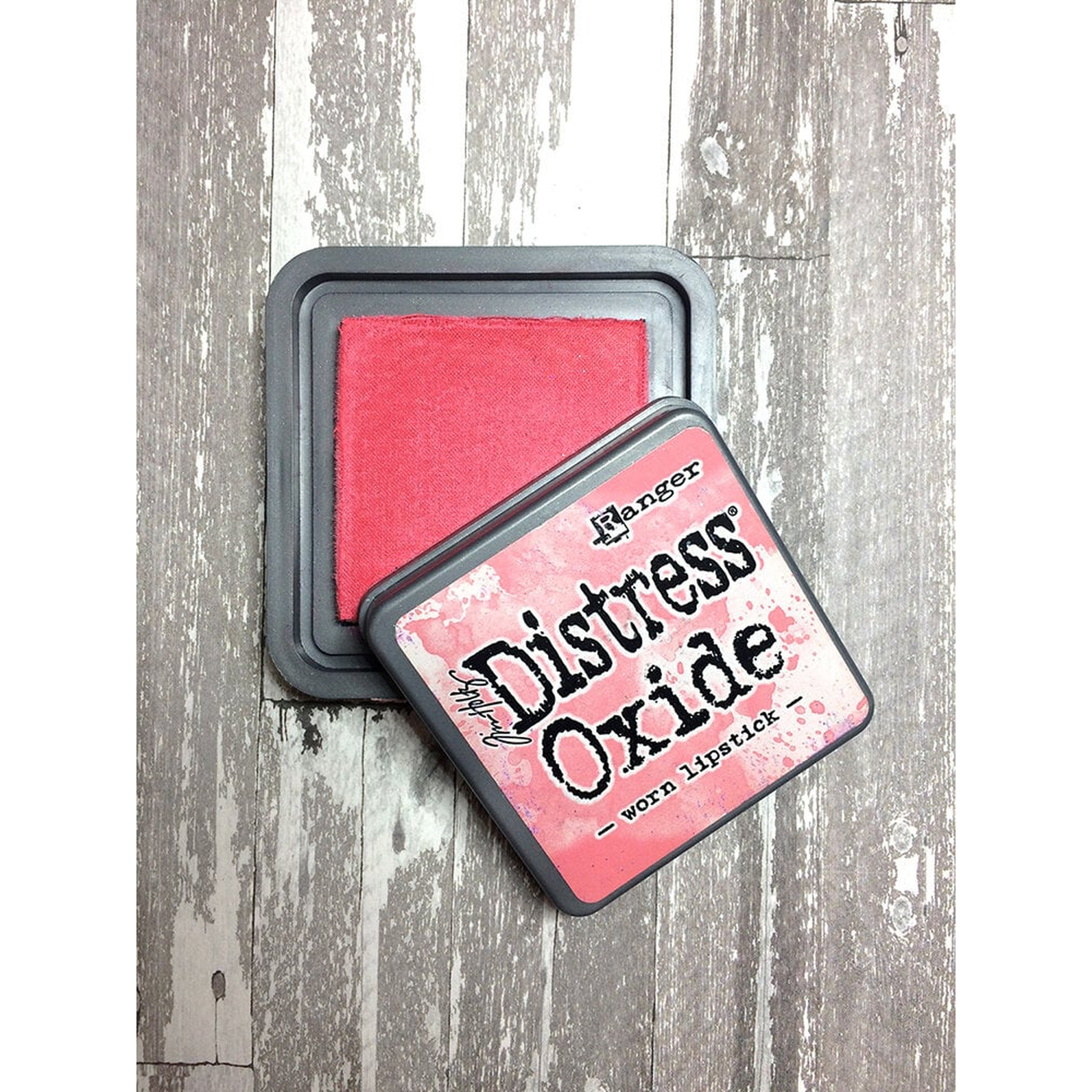 Tim Holtz Distress Oxide - Worn Lipstick